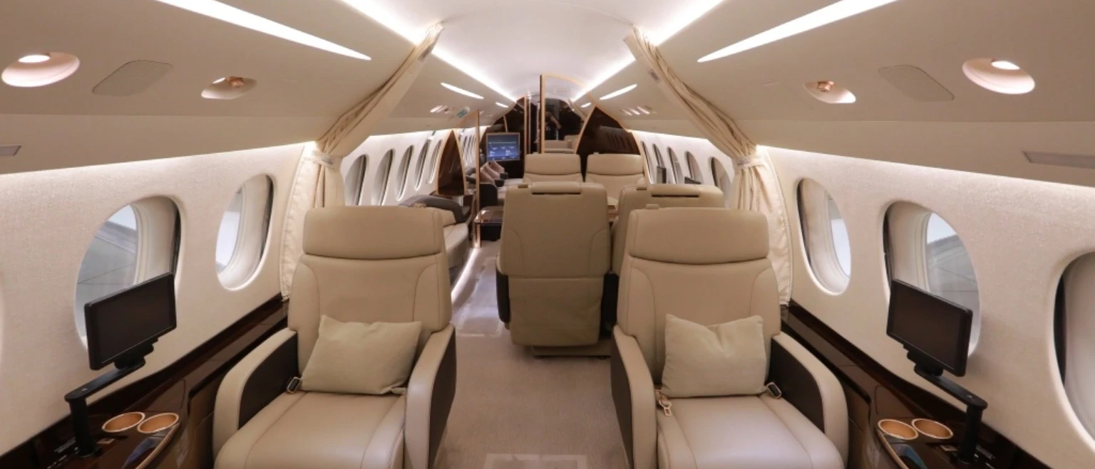 plane-is-runway-with-words-private-jet-front-1-1-1-5 (1)