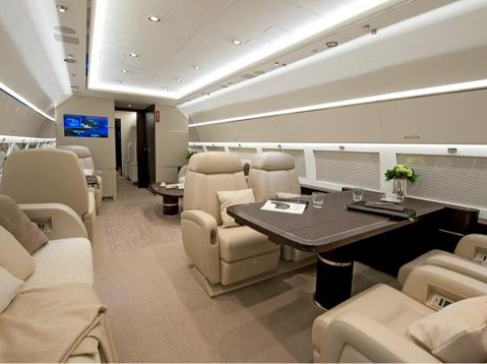 4b-bbj-fwd-lounge4