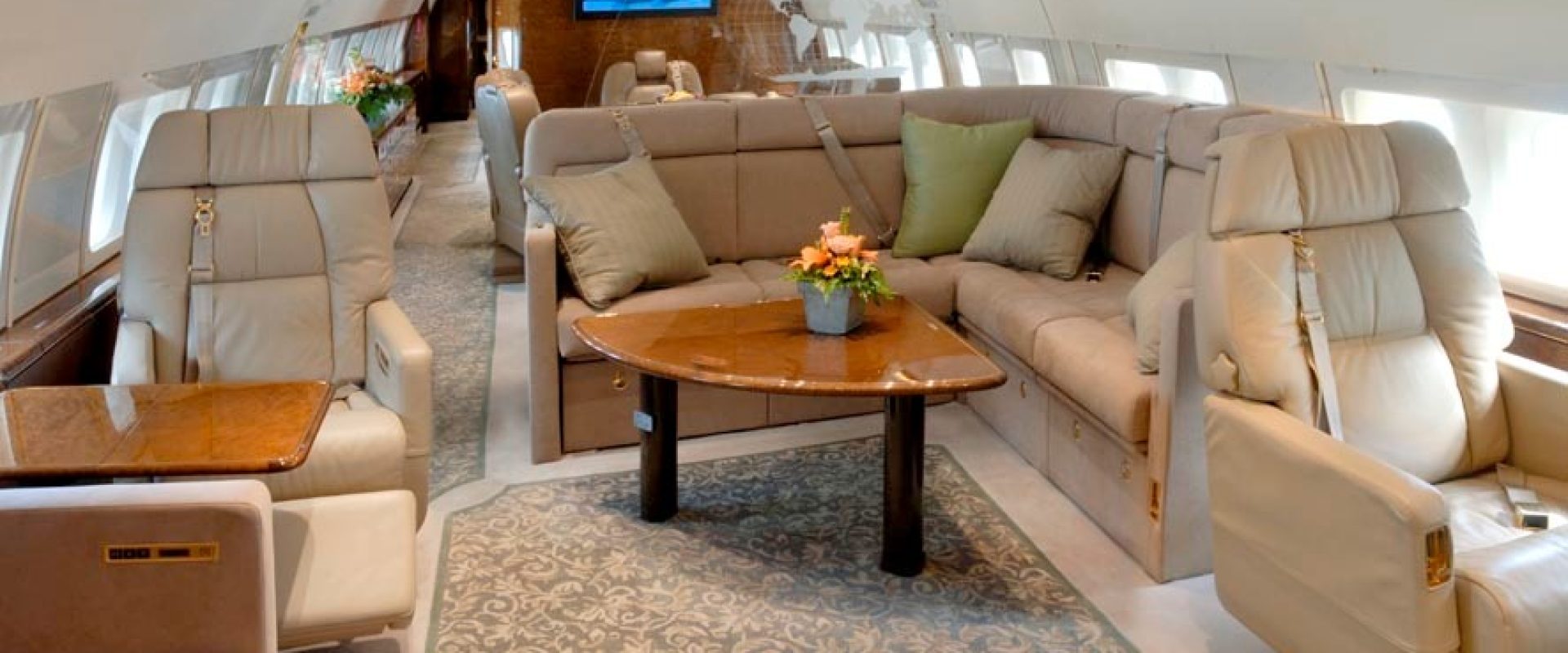 BBJ FWD LOUNGE5