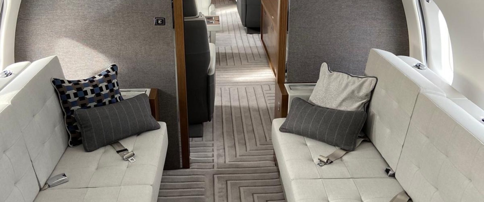 G6000 AFT CABIN
